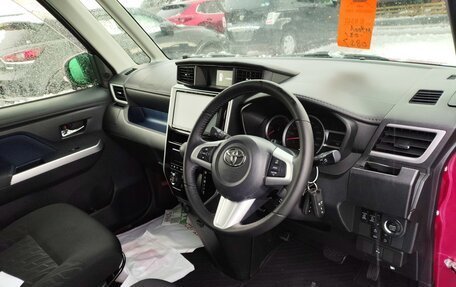 Toyota Roomy I, 2019 год, 1 400 000 рублей, 38 фотография