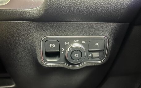 Mercedes-Benz GLB, 2021 год, 2 270 000 рублей, 15 фотография