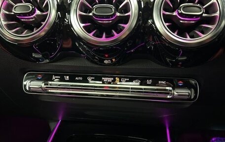 Mercedes-Benz GLB, 2021 год, 2 270 000 рублей, 19 фотография