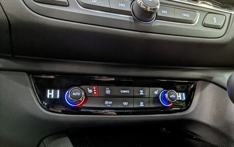 Opel Insignia II рестайлинг, 2021 год, 1 990 000 рублей, 21 фотография