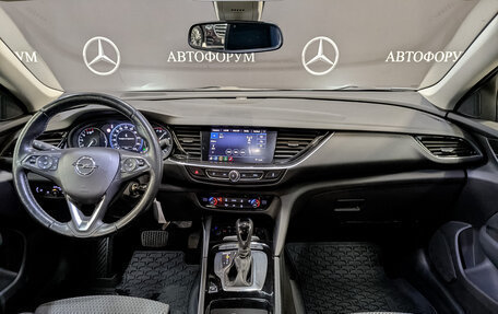 Opel Insignia II рестайлинг, 2021 год, 1 990 000 рублей, 14 фотография