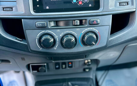 Toyota Hilux VII, 2012 год, 1 350 000 рублей, 13 фотография