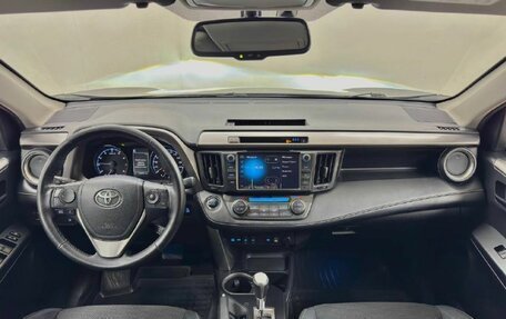 Toyota RAV4, 2018 год, 2 630 000 рублей, 17 фотография