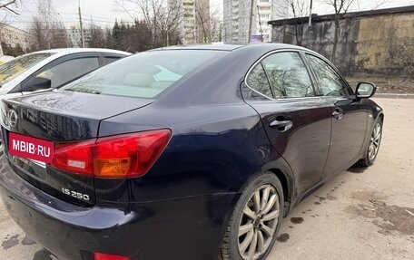 Lexus IS II рестайлинг 2, 2006 год, 1 150 000 рублей, 2 фотография