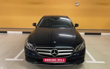 Mercedes-Benz E-Класс, 2017 год, 5 000 000 рублей, 6 фотография