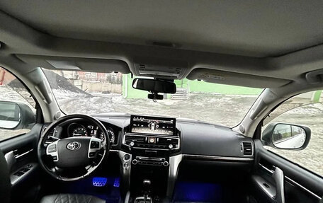 Toyota Land Cruiser 200, 2013 год, 5 200 000 рублей, 2 фотография