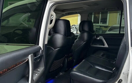 Toyota Land Cruiser 200, 2013 год, 5 200 000 рублей, 6 фотография