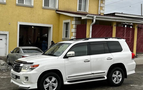 Toyota Land Cruiser 200, 2013 год, 5 200 000 рублей, 18 фотография