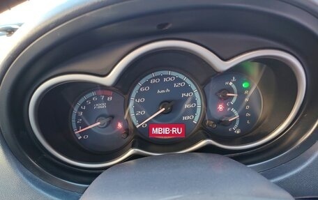 Mitsubishi Colt VI рестайлинг, 2003 год, 330 000 рублей, 8 фотография