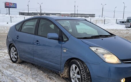 Toyota Prius, 2009 год, 750 000 рублей, 3 фотография