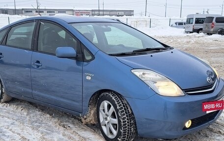 Toyota Prius, 2009 год, 750 000 рублей, 4 фотография