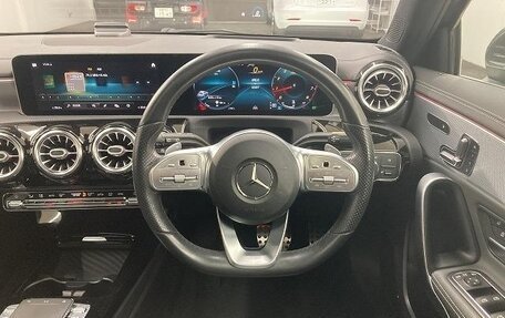 Mercedes-Benz A-Класс, 2021 год, 1 570 000 рублей, 8 фотография