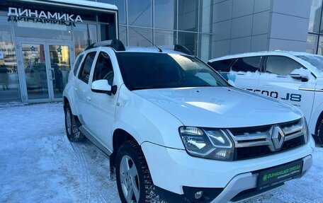 Renault Duster I рестайлинг, 2017 год, 1 049 000 рублей, 3 фотография