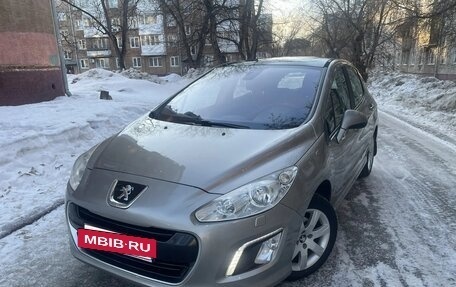 Peugeot 308 II, 2011 год, 539 000 рублей, 3 фотография