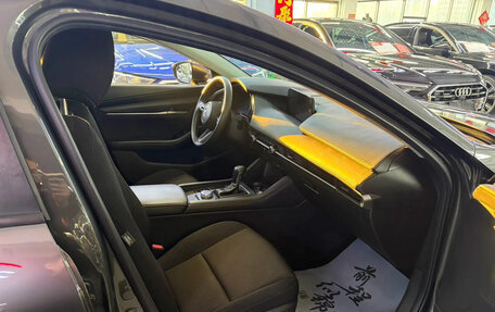 Mazda 3, 2022 год, 1 650 000 рублей, 4 фотография