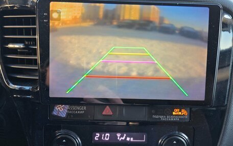 Mitsubishi Outlander III рестайлинг 3, 2014 год, 1 349 000 рублей, 9 фотография