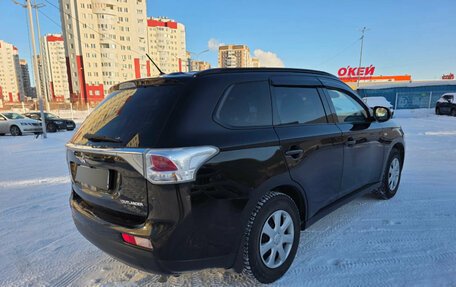 Mitsubishi Outlander III рестайлинг 3, 2014 год, 1 349 000 рублей, 6 фотография