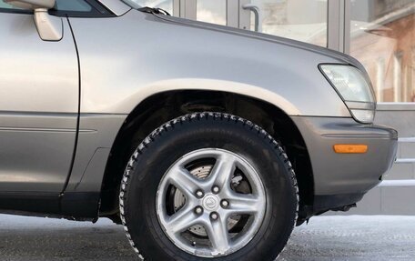 Lexus RX IV рестайлинг, 2000 год, 780 000 рублей, 9 фотография