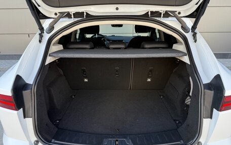 Jaguar E-Pace, 2018 год, 2 800 000 рублей, 20 фотография