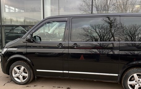 Volkswagen Multivan T6 рестайлинг, 2021 год, 7 000 000 рублей, 3 фотография