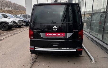 Volkswagen Multivan T6 рестайлинг, 2021 год, 7 000 000 рублей, 7 фотография