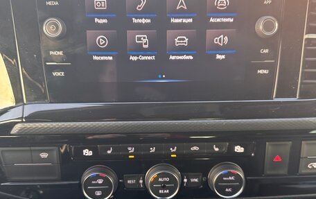 Volkswagen Multivan T6 рестайлинг, 2021 год, 7 000 000 рублей, 18 фотография