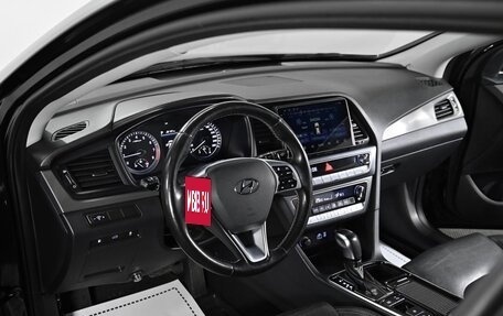 Hyundai Sonata VII, 2018 год, 1 649 000 рублей, 5 фотография