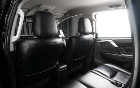 Mitsubishi Pajero Sport III рестайлинг, 2018 год, 2 569 000 рублей, 11 фотография