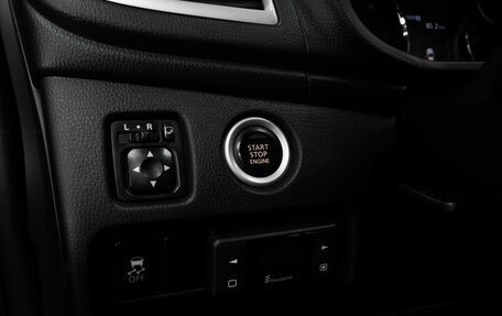 Mitsubishi Pajero Sport III рестайлинг, 2018 год, 2 569 000 рублей, 18 фотография