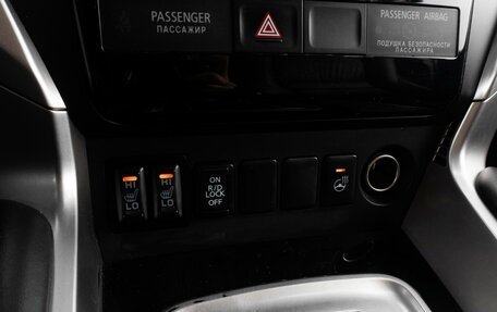 Mitsubishi Pajero Sport III рестайлинг, 2018 год, 2 569 000 рублей, 17 фотография