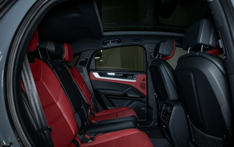 Porsche Cayenne III, 2024 год, 15 850 000 рублей, 32 фотография