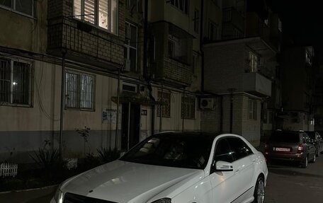 Mercedes-Benz E-Класс, 2012 год, 1 400 000 рублей, 1 фотография