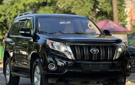 Toyota Land Cruiser Prado 150 рестайлинг 2, 2017 год, 3 200 000 рублей, 1 фотография