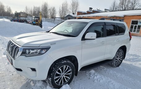 Toyota Land Cruiser Prado 150 рестайлинг 2, 2018 год, 4 850 000 рублей, 3 фотография