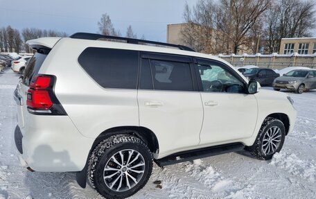Toyota Land Cruiser Prado 150 рестайлинг 2, 2018 год, 4 850 000 рублей, 6 фотография