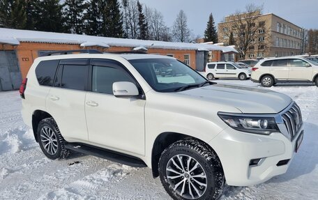 Toyota Land Cruiser Prado 150 рестайлинг 2, 2018 год, 4 850 000 рублей, 2 фотография