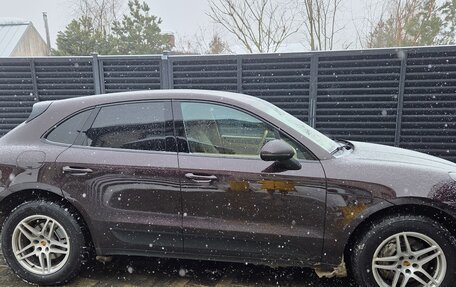 Porsche Macan I рестайлинг, 2015 год, 2 500 000 рублей, 2 фотография