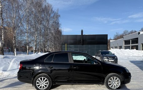 Volkswagen Jetta VI, 2008 год, 550 000 рублей, 2 фотография