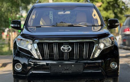 Toyota Land Cruiser Prado 150 рестайлинг 2, 2017 год, 3 200 000 рублей, 2 фотография