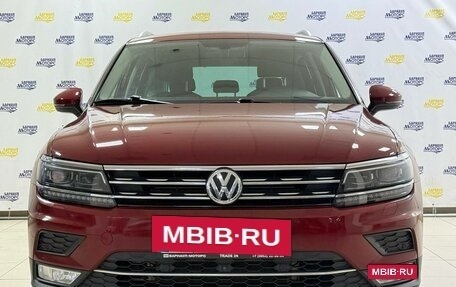 Volkswagen Tiguan II, 2017 год, 2 657 000 рублей, 2 фотография