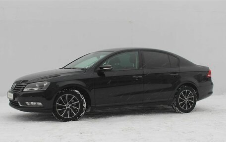 Volkswagen Passat B7, 2013 год, 1 080 000 рублей, 1 фотография
