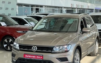 Volkswagen Tiguan II, 2018 год, 2 800 000 рублей, 1 фотография