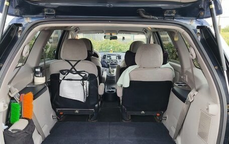 Mitsubishi Grandis, 2004 год, 650 000 рублей, 11 фотография