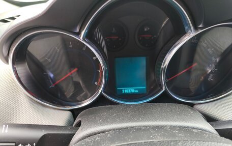 Chevrolet Cruze II, 2013 год, 850 000 рублей, 10 фотография