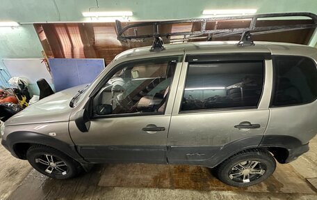 Chevrolet Niva I рестайлинг, 2011 год, 450 000 рублей, 3 фотография