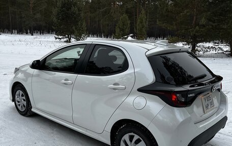 Toyota Yaris, 2020 год, 1 175 000 рублей, 2 фотография