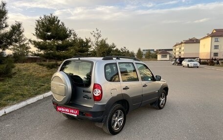 Chevrolet Niva I рестайлинг, 2016 год, 700 000 рублей, 5 фотография