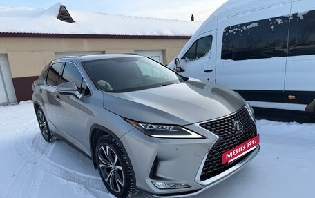 Lexus RX IV рестайлинг, 2022 год, 6 400 000 рублей, 10 фотография