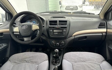 FAW V5, 2013 год, 215 000 рублей, 15 фотография