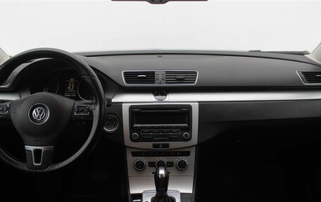 Volkswagen Passat B7, 2013 год, 1 080 000 рублей, 16 фотография